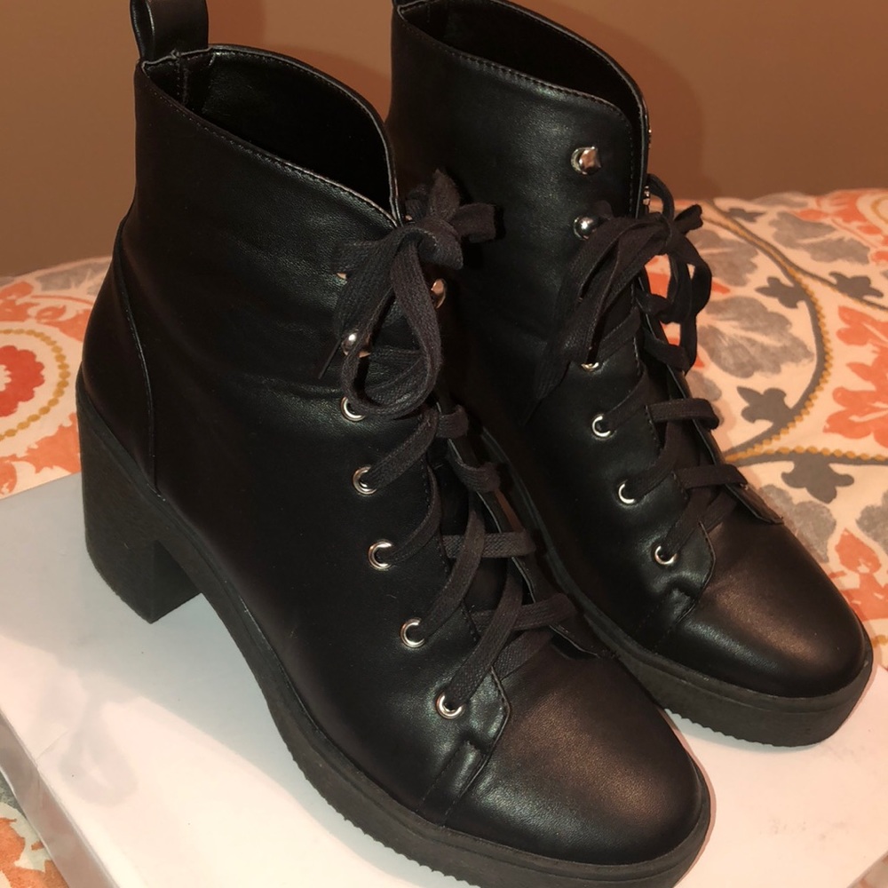Abby Boots